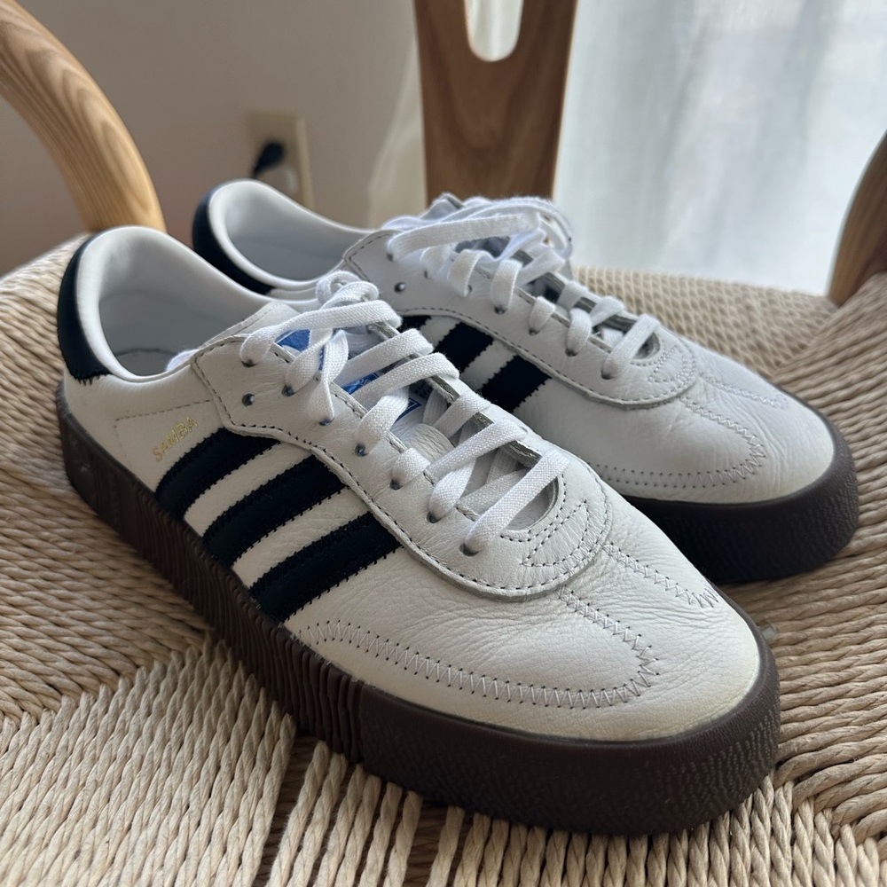 Women’s Adidas Samba Rose